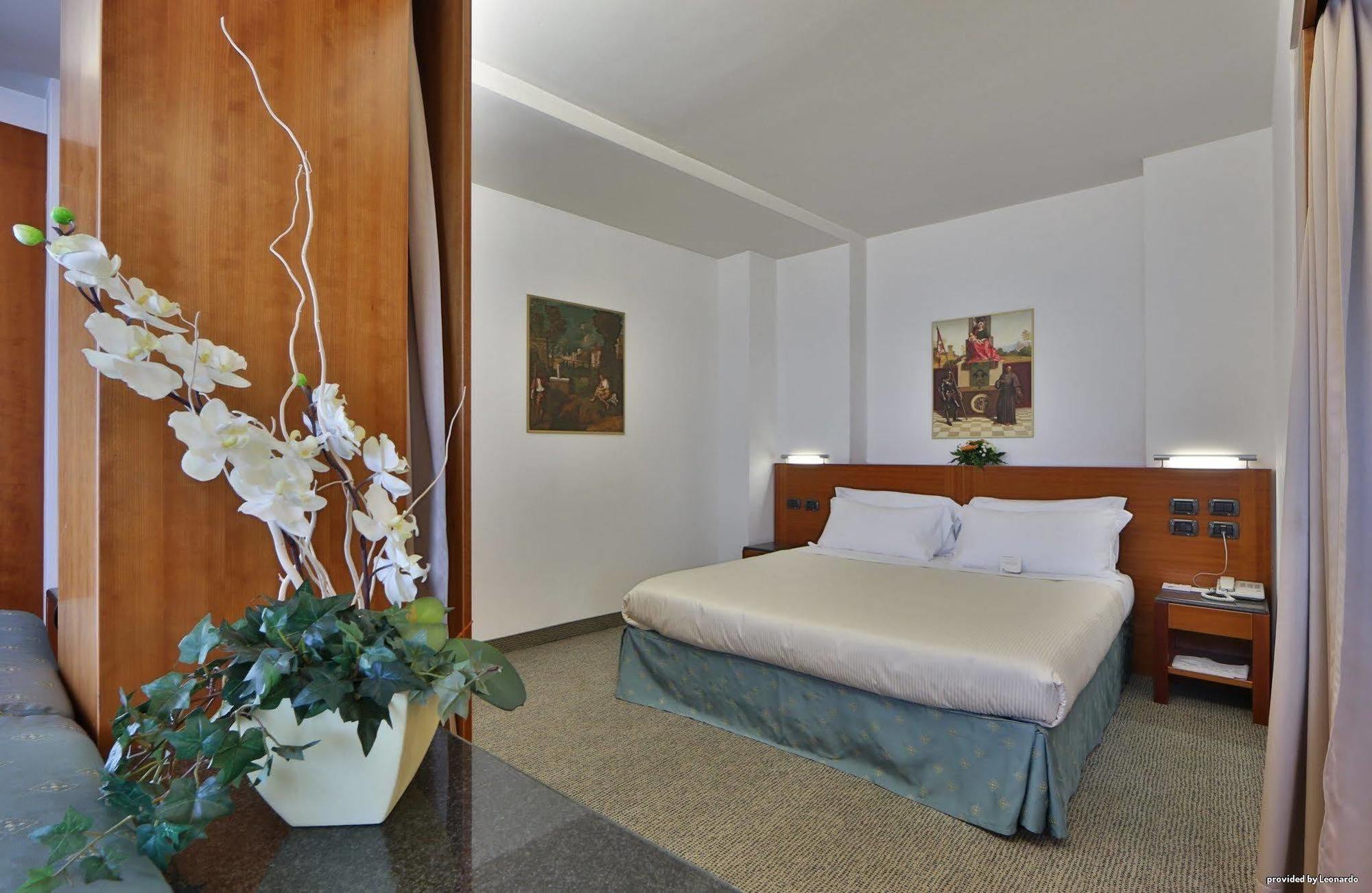 Albergo Roma, BW Signature Collection Кастельфранко-Венето Екстер'єр фото